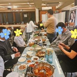 피드에 업로드 된 이미지