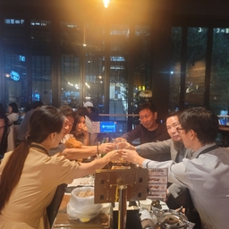 피드에 업로드 된 이미지