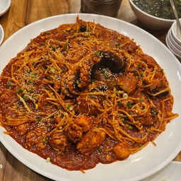 피드에 업로드 된 이미지