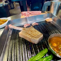 ํผ๋์ ์
๋ก๋ ๋ ์ด๋ฏธ์ง