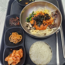 피드에 업로드 된 이미지