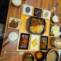 피드에 업로드 된 이미지