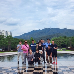 피드에 업로드 된 이미지