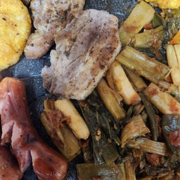 피드에 업로드 된 이미지