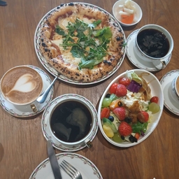 피드에 업로드 된 이미지