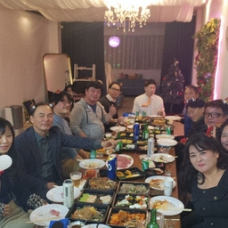 피드에 업로드 된 이미지