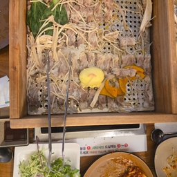 피드에 업로드 된 이미지