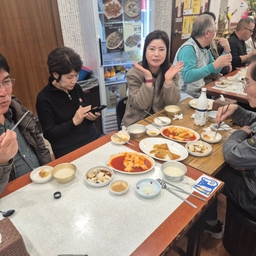 피드에 업로드 된 이미지