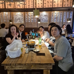 피드에 업로드 된 이미지