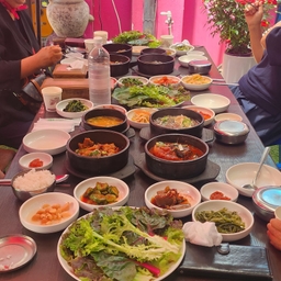 피드에 업로드 된 이미지