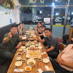 피드에 업로드 된 이미지