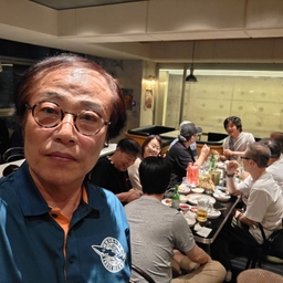 피드에 업로드 된 이미지