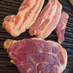 피드에 업로드 된 이미지