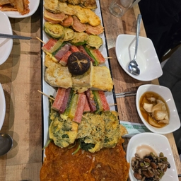 피드에 업로드 된 이미지