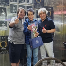 피드에 업로드 된 이미지