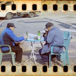 피드에 업로드 된 이미지