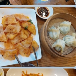 피드에 업로드 된 이미지