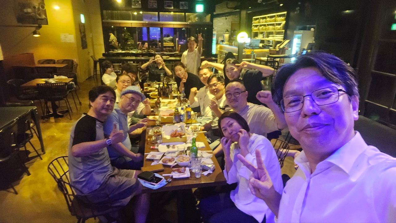 피드에 업로드 된 이미지