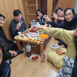 피드에 업로드 된 이미지