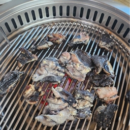 피드에 업로드 된 이미지