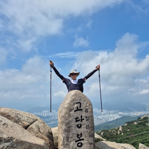 ํผ๋ ์ด๋ฏธ์ง