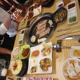 피드에 업로드 된 이미지