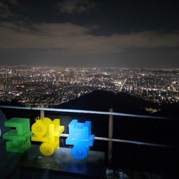 피드에 업로드 된 이미지