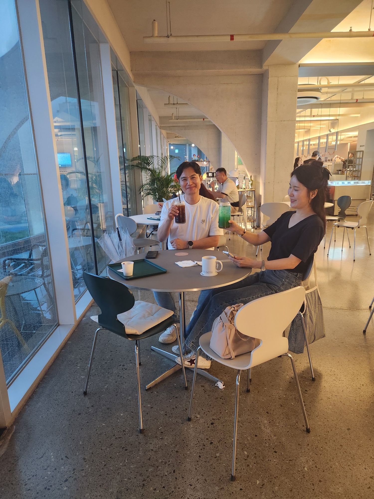 피드에 업로드 된 이미지