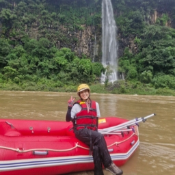 피드에 업로드 된 이미지