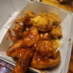 피드에 업로드 된 이미지