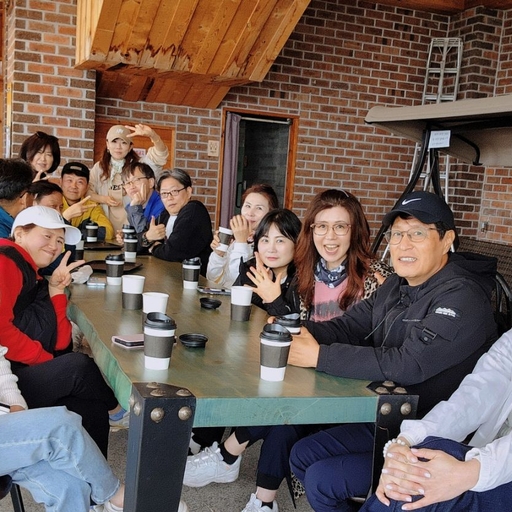 ํผ๋ ์ด๋ฏธ์ง