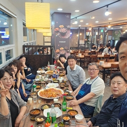 피드에 업로드 된 이미지