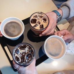 피드에 업로드 된 이미지