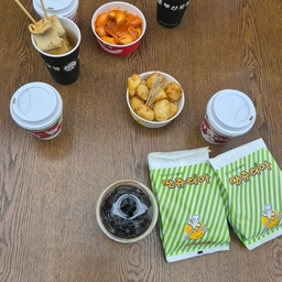 피드에 업로드 된 이미지