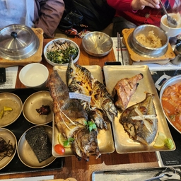 피드에 업로드 된 이미지