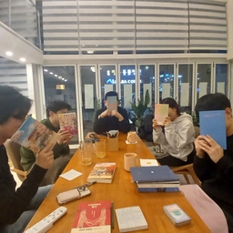 피드에 업로드 된 이미지