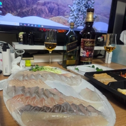 피드에 업로드 된 이미지