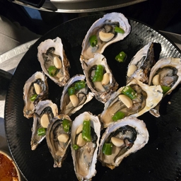 피드에 업로드 된 이미지