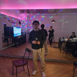 피드에 업로드 된 이미지