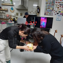 ํผ๋์ ์
๋ก๋ ๋ ์ด๋ฏธ์ง