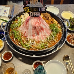 피드에 업로드 된 이미지