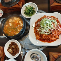 피드에 업로드 된 이미지