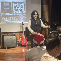 피드에 업로드 된 이미지