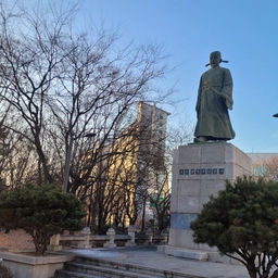 피드에 업로드 된 이미지