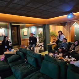 피드에 업로드 된 이미지