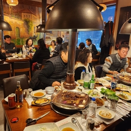 피드에 업로드 된 이미지