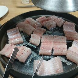 피드에 업로드 된 이미지