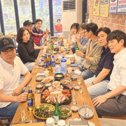 피드에 업로드 된 이미지