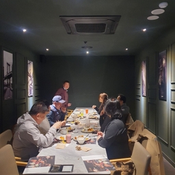 피드에 업로드 된 이미지