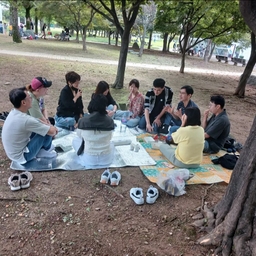 피드에 업로드 된 이미지